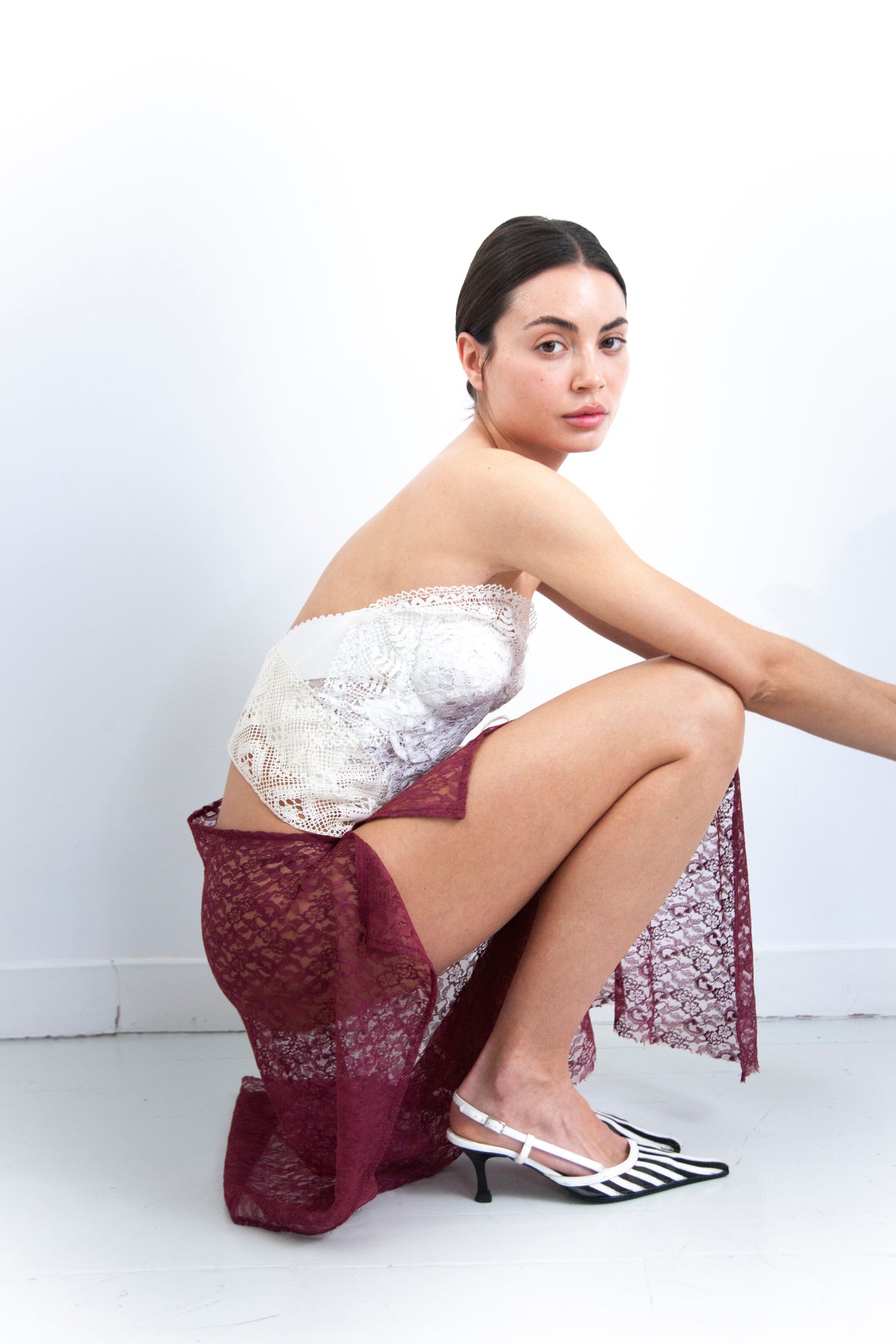 SAVANA LACE SKIRT