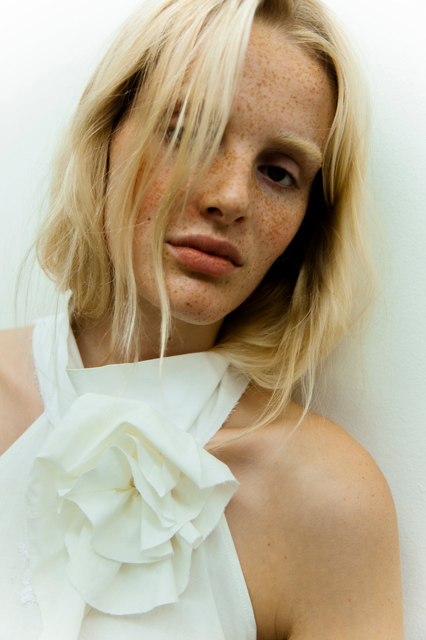 SAVANA TOP HALTER FLORA WHITE