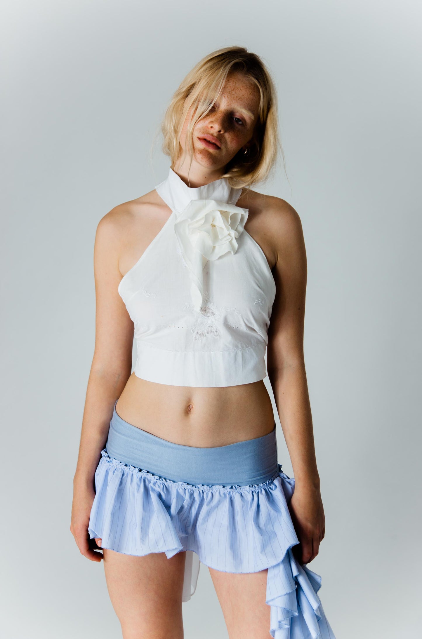SAVANA TOP HALTER FLORA WHITE