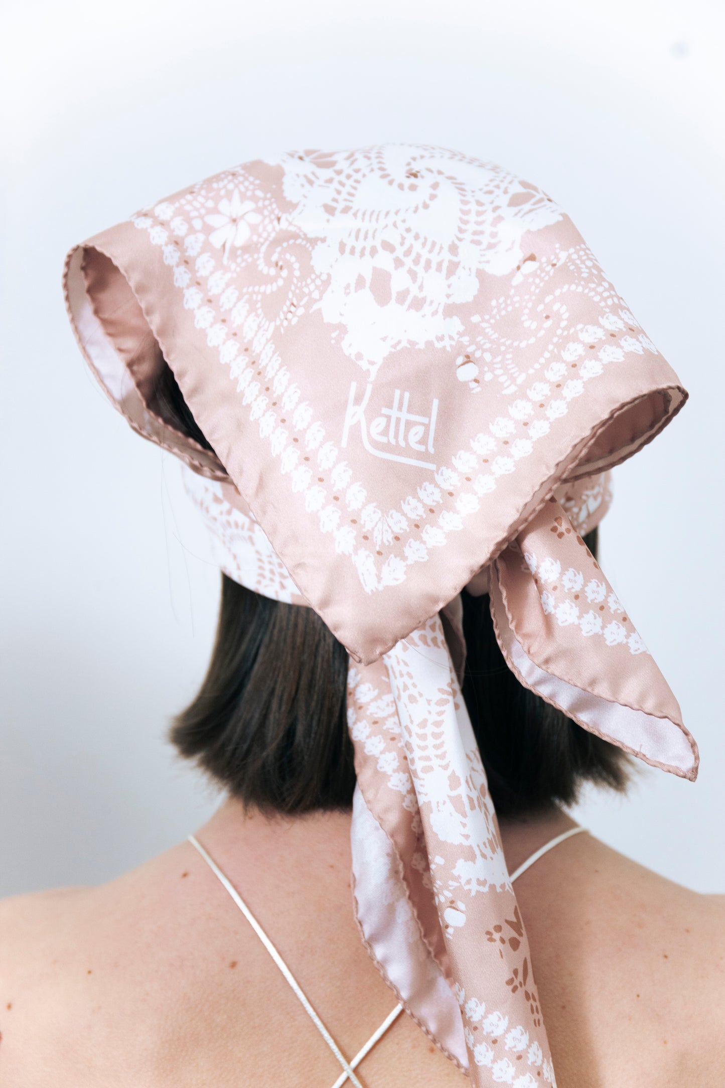 SILK BANDANA BEIGE