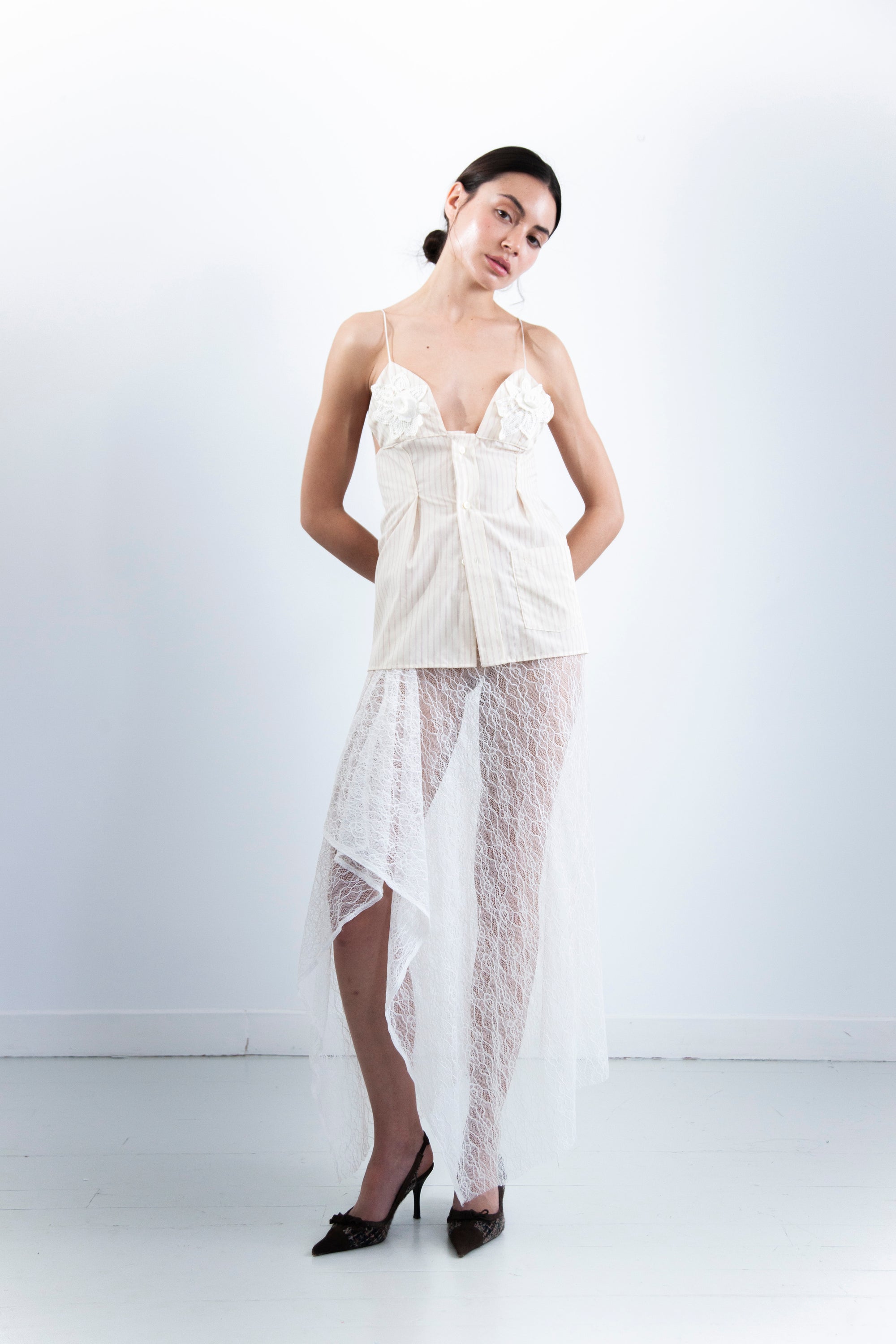 TINKY TRIANGLE TOP