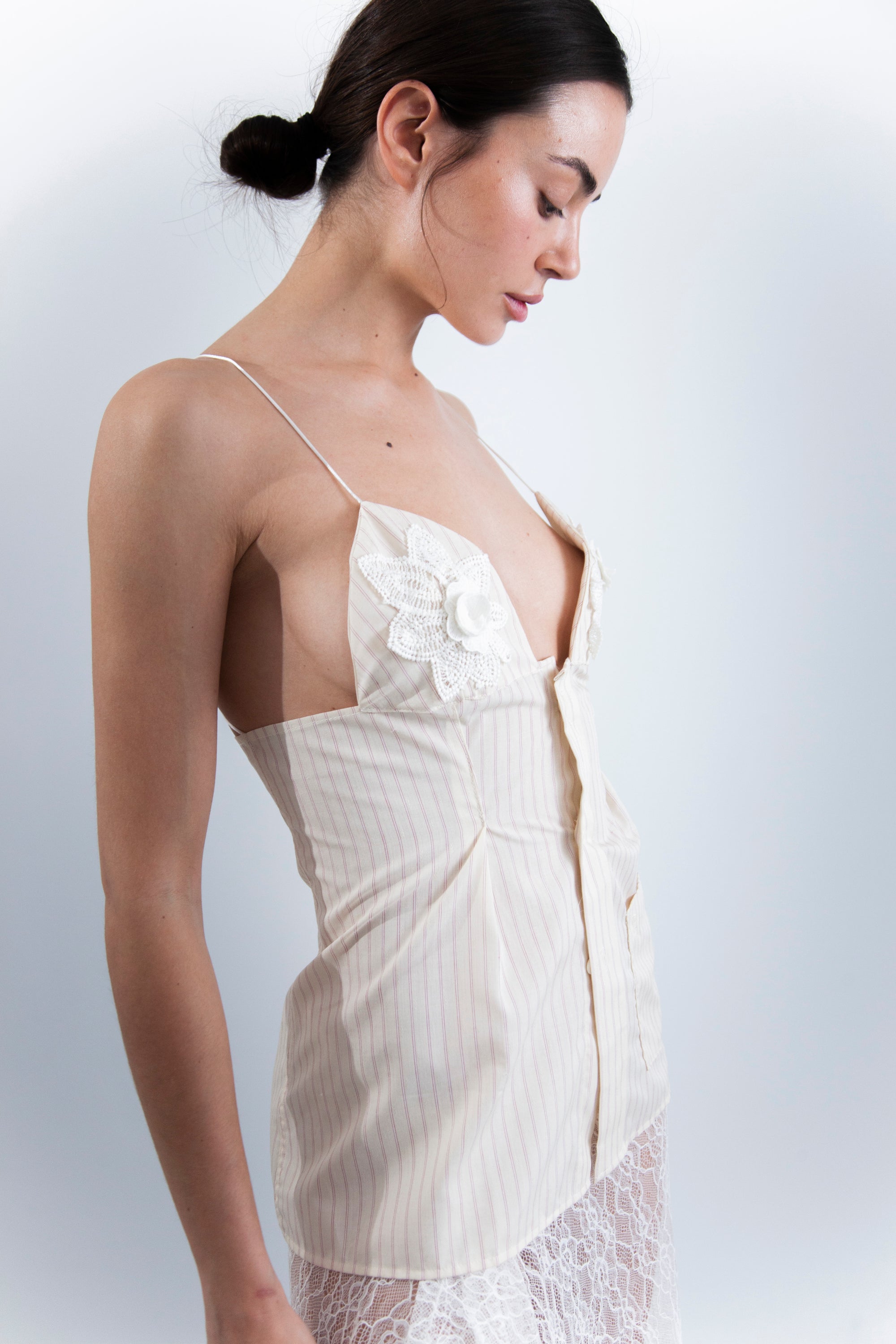 TINKY TRIANGLE TOP