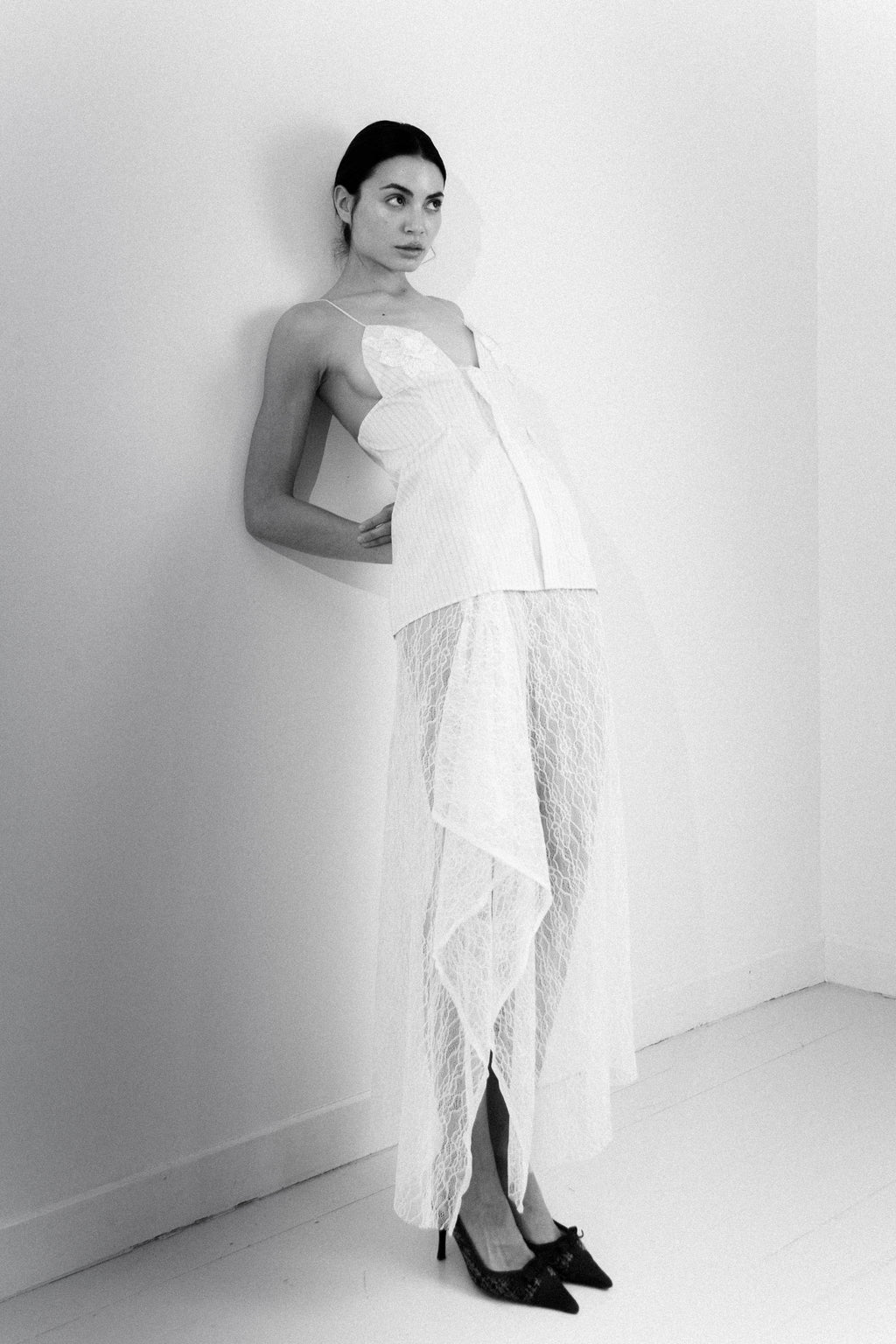 SAVANA LACE SKIRT