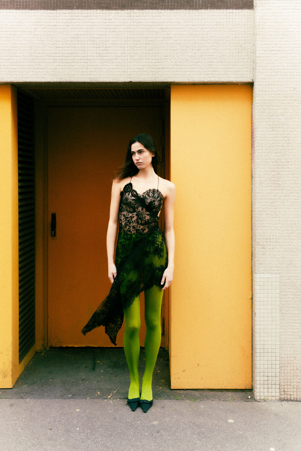 HANDKERCHIEF BLACK DRESS