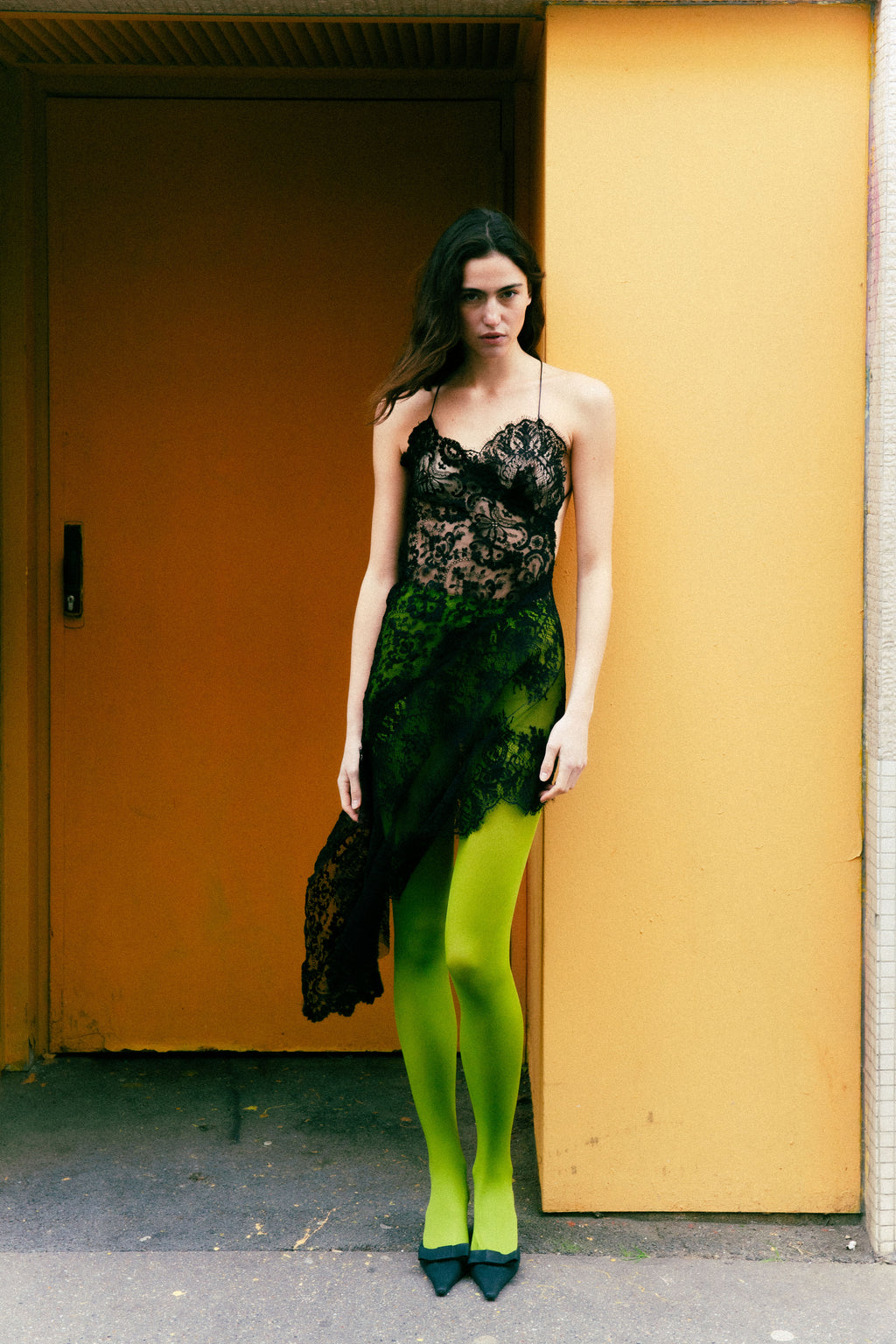 HANDKERCHIEF BLACK DRESS
