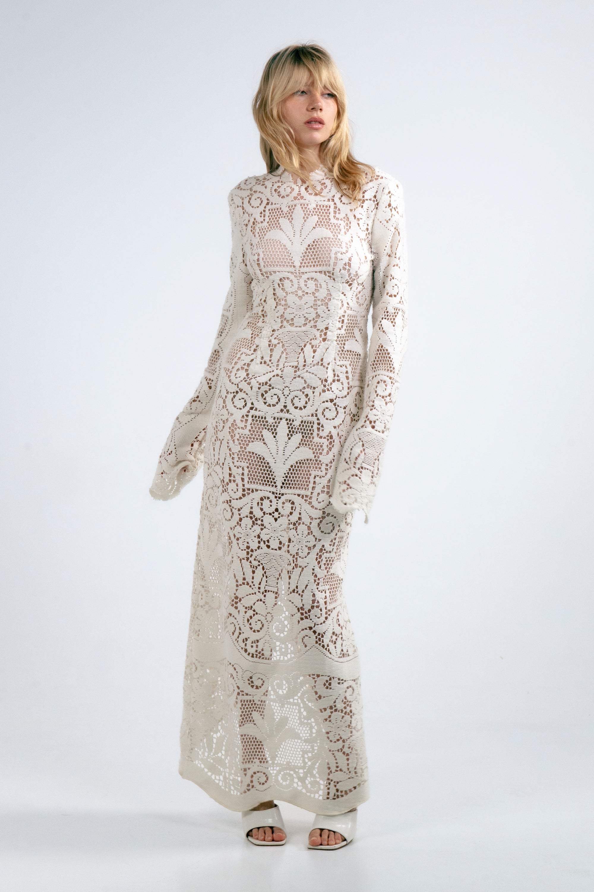 LUMIO LACE DRESS