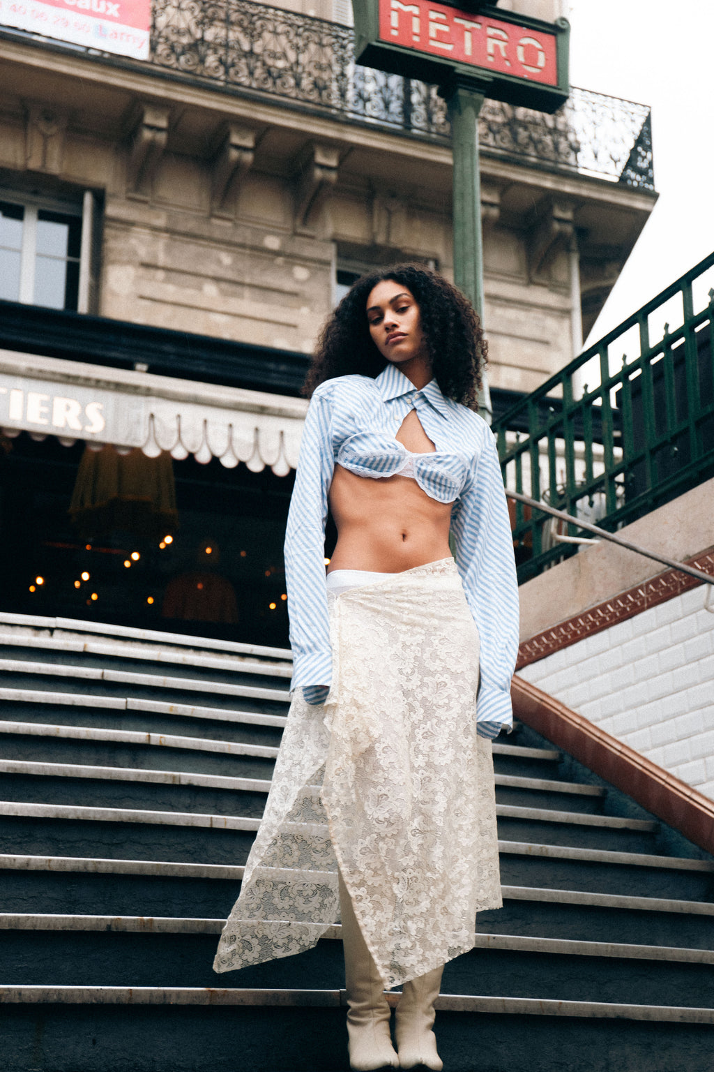 SAVANA LACE SKIRT