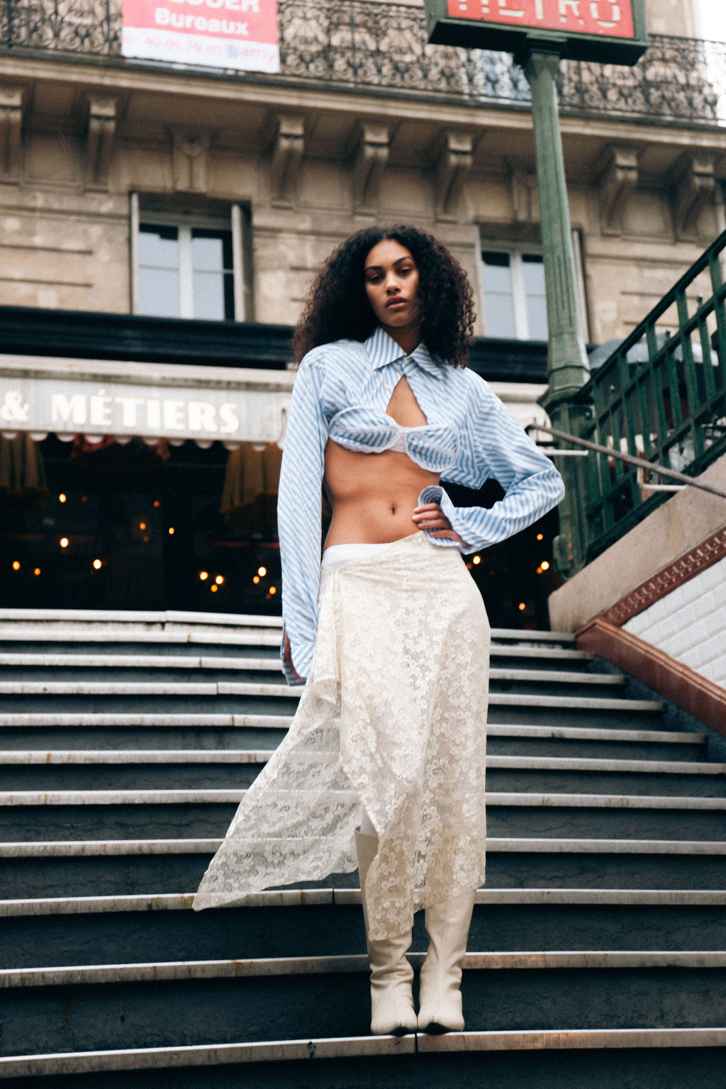 SAVANA LACE SKIRT