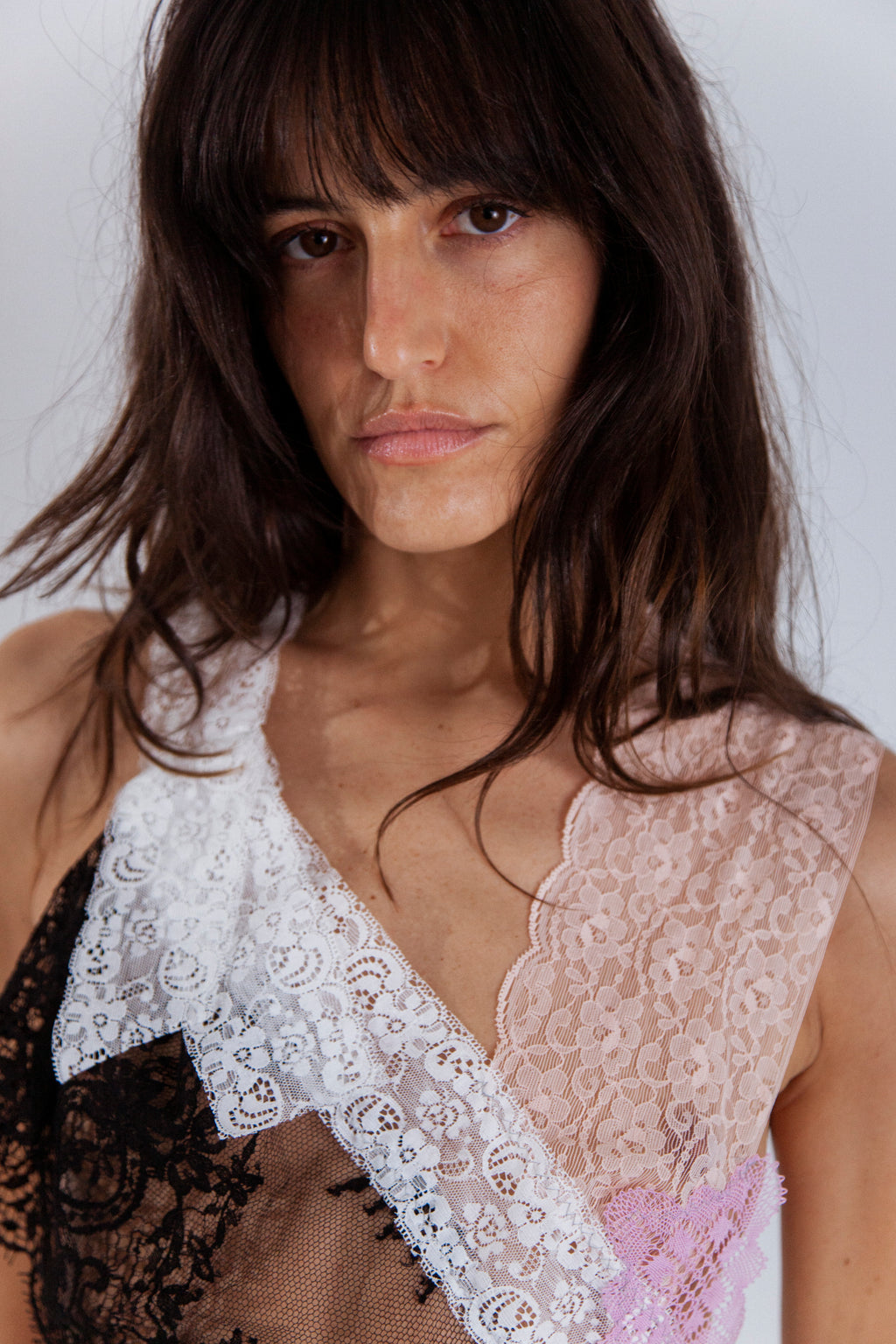 LACE DRAPE TOP