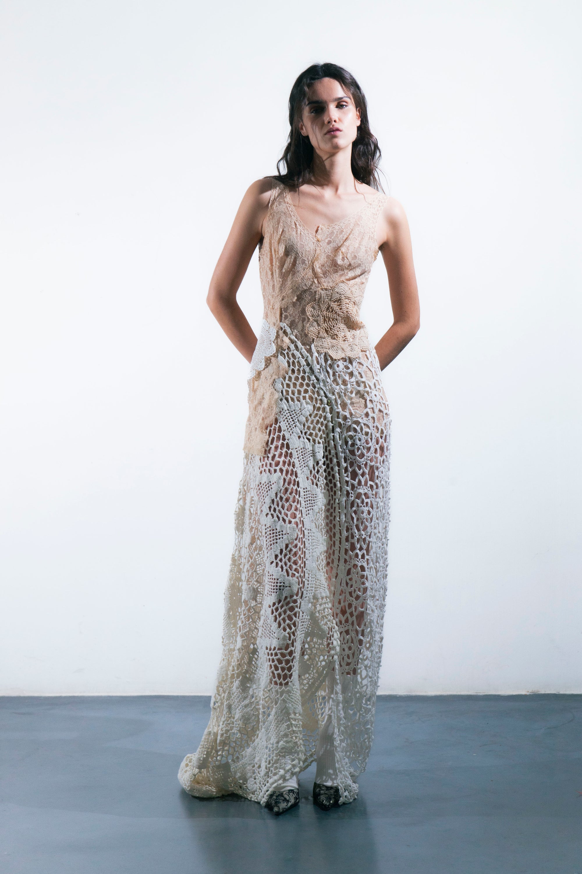 HANDKERCHIEF DRESS MAXI