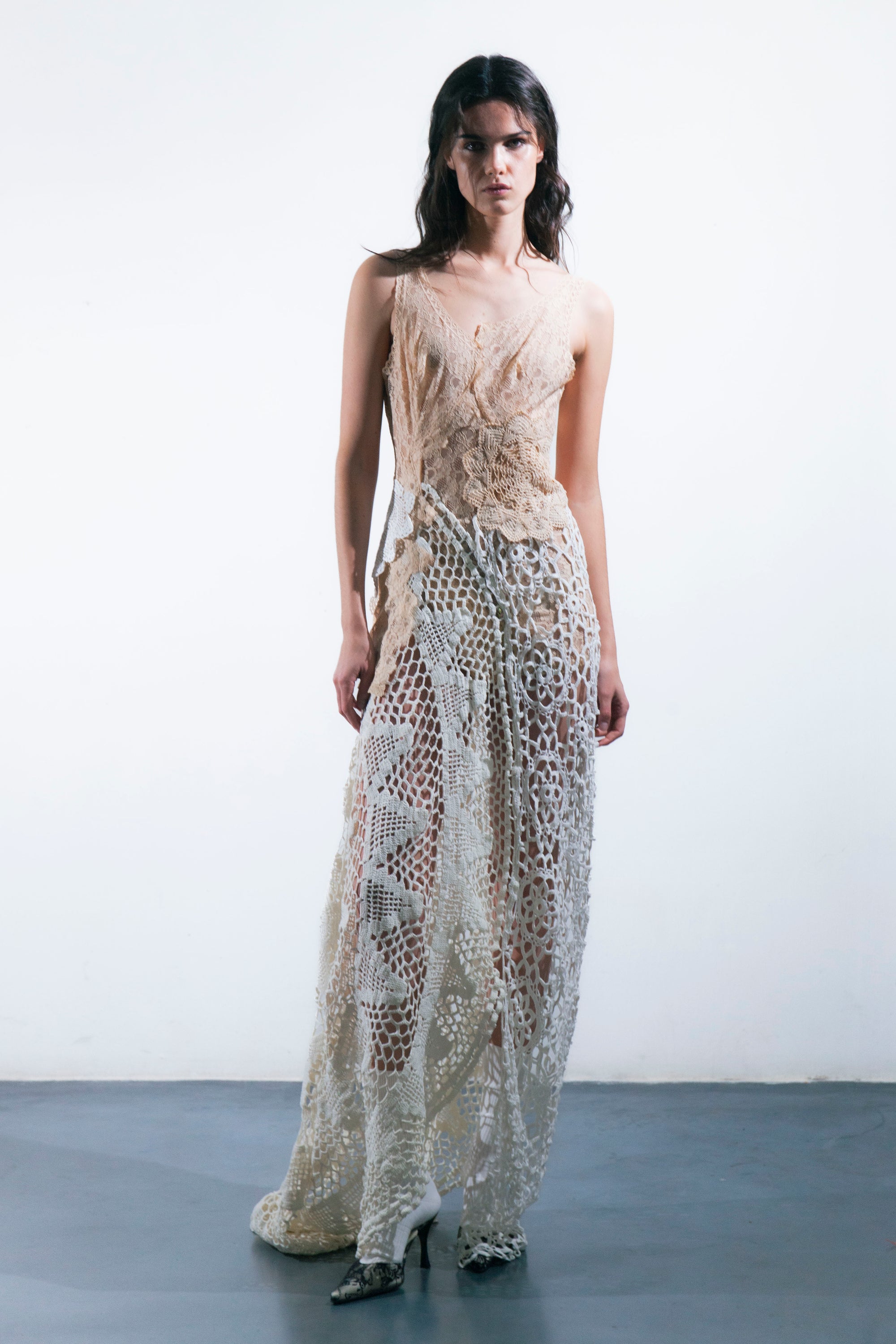 HANDKERCHIEF DRESS MAXI