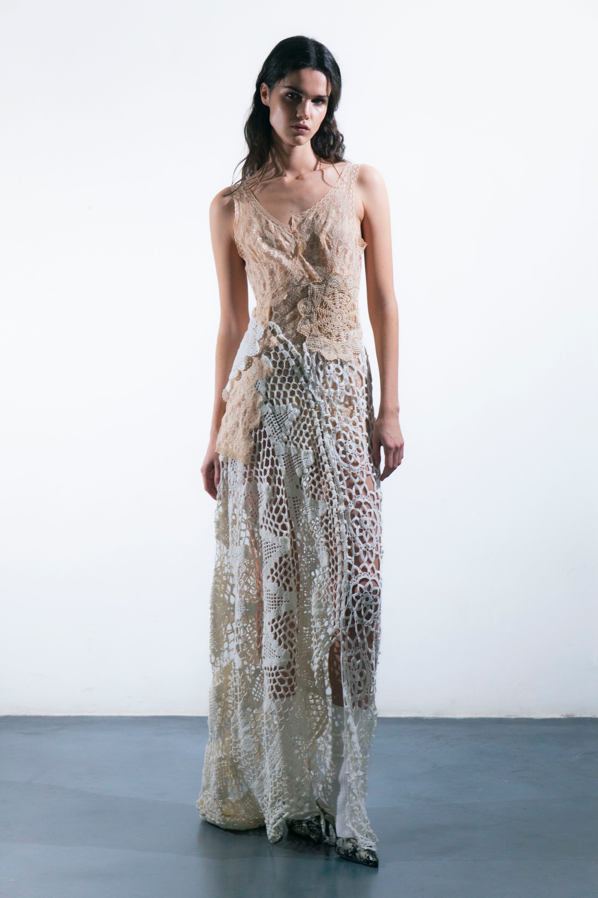 HANDKERCHIEF DRESS MAXI