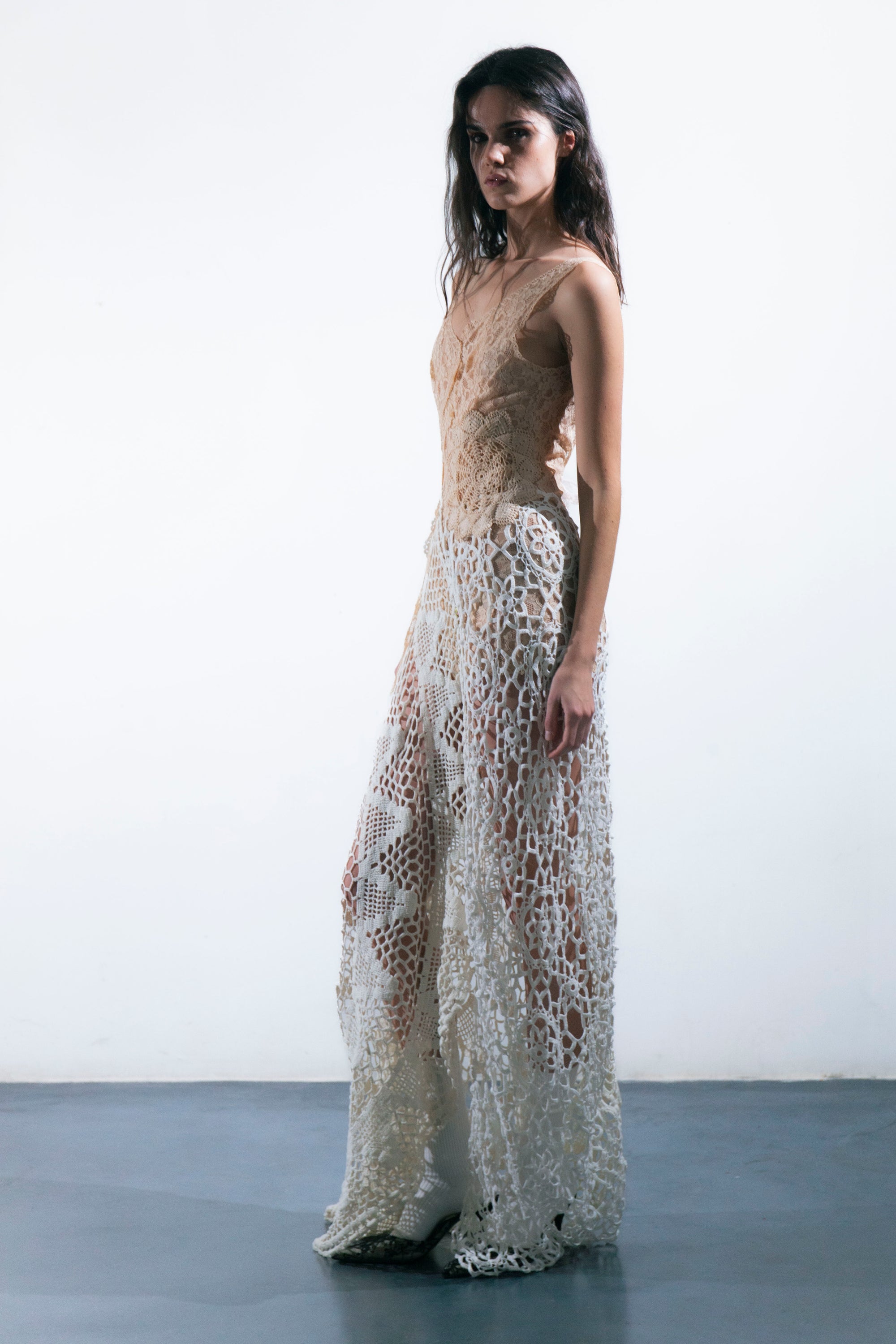 HANDKERCHIEF DRESS MAXI
