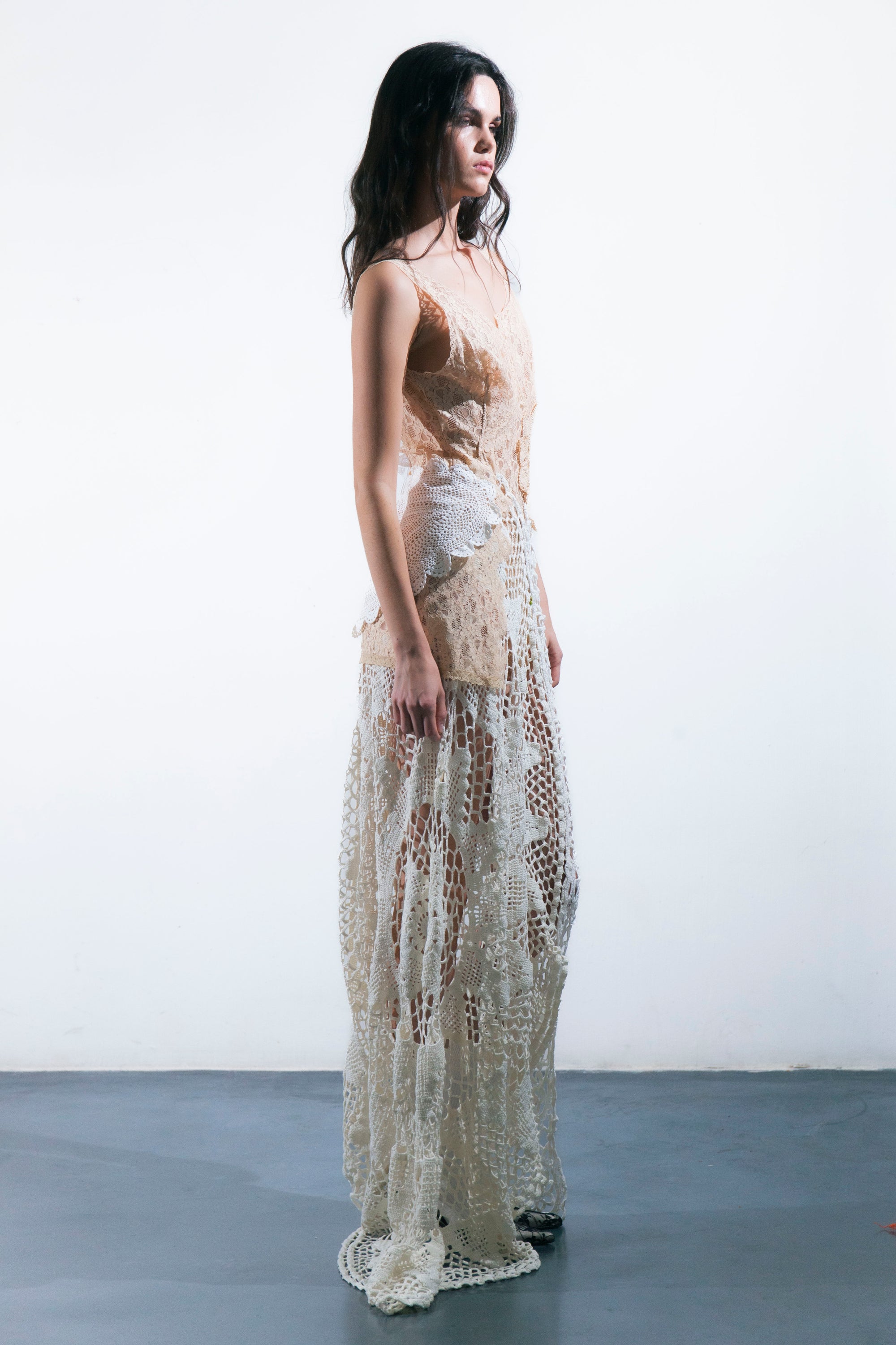 HANDKERCHIEF DRESS MAXI