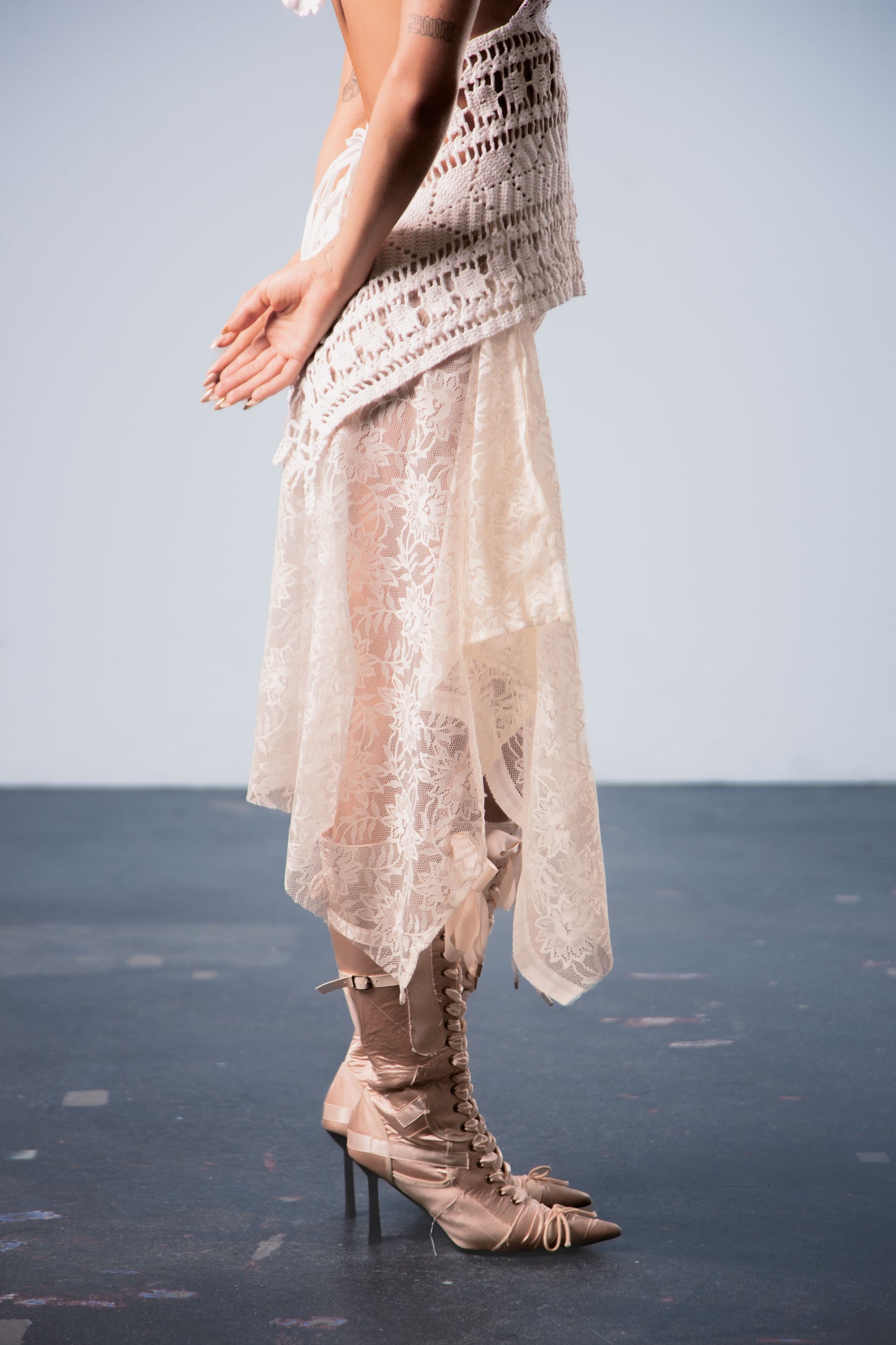 SAVANA LACE SKIRT