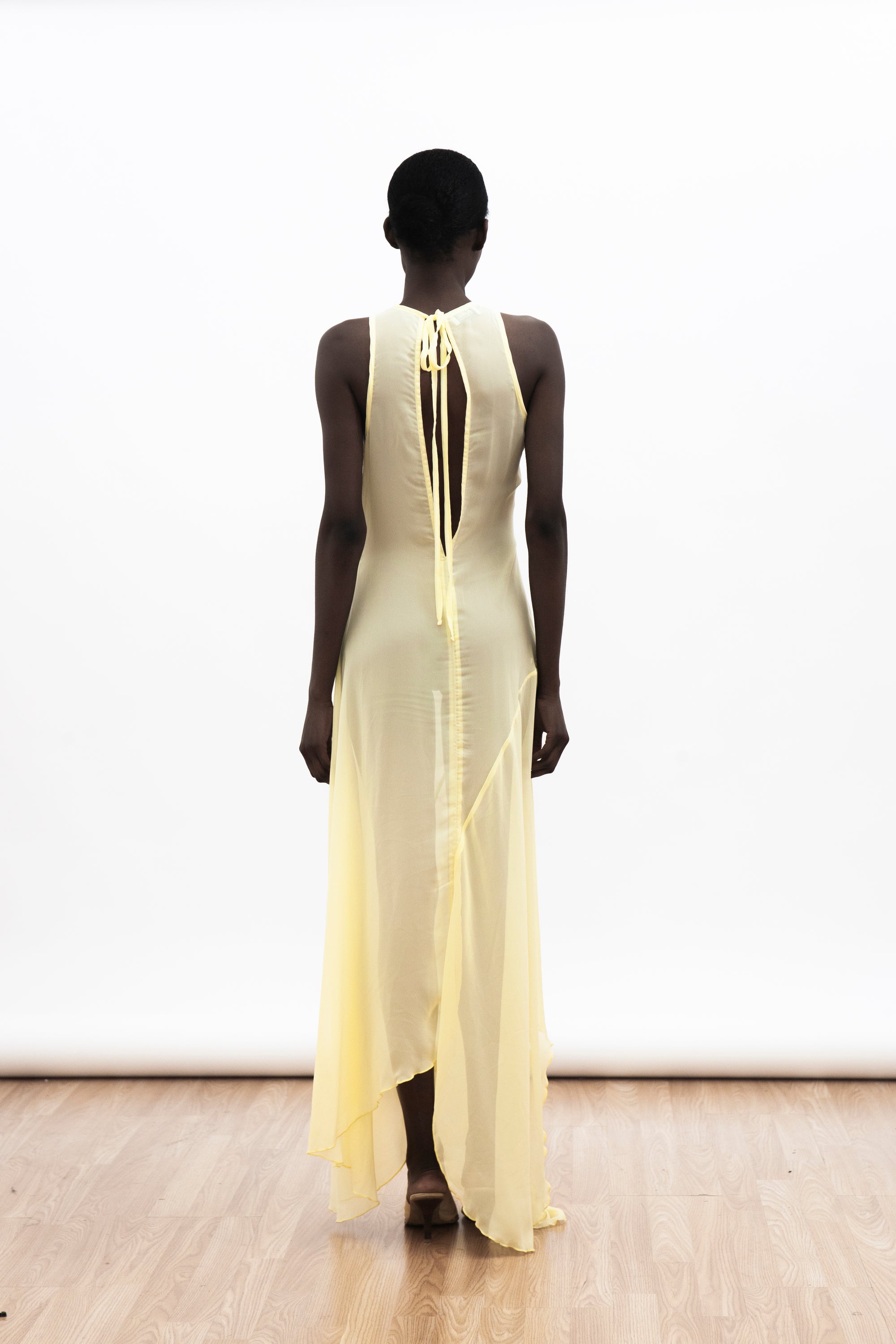 FLOWY YELLOW DRESS