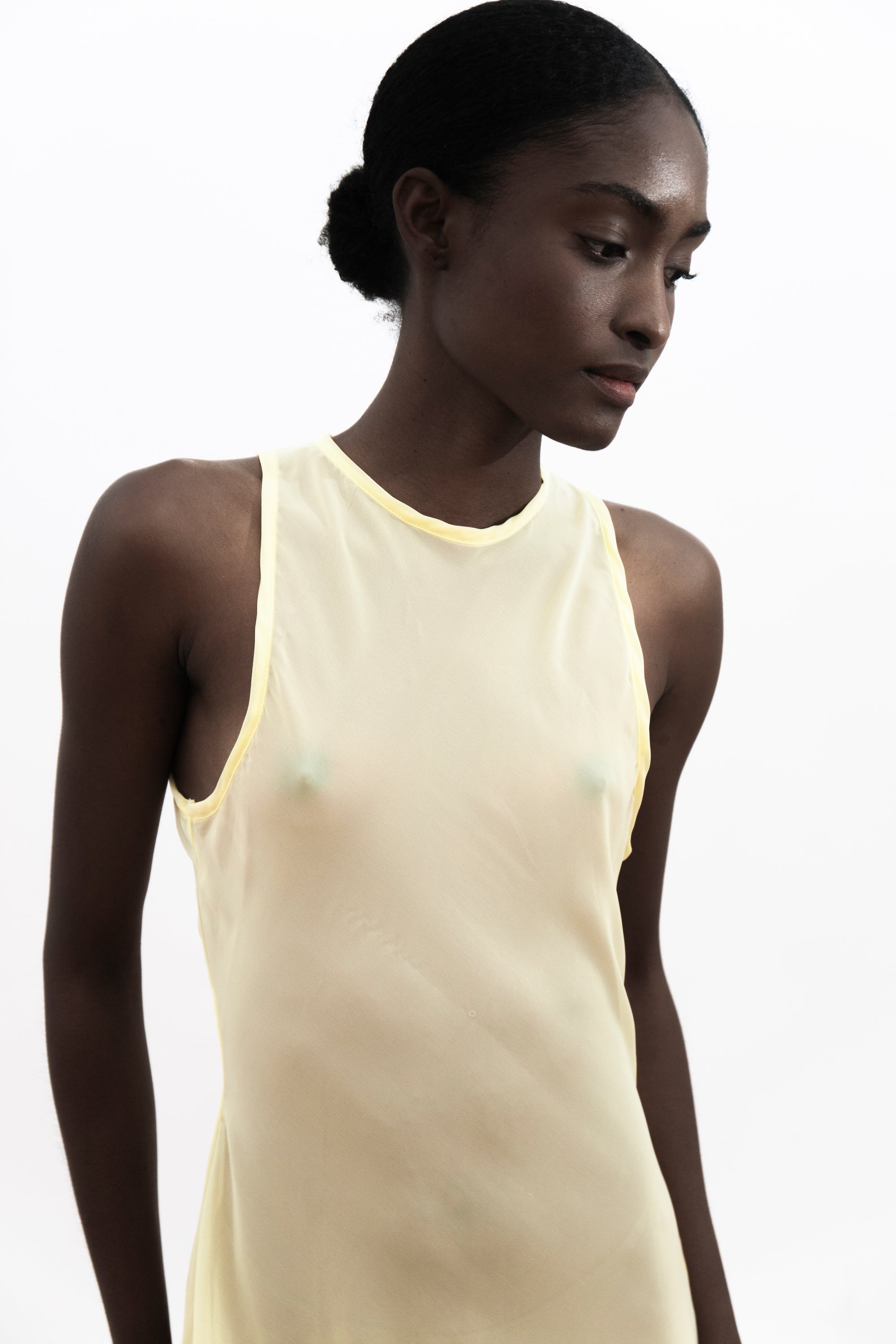FLOWY YELLOW DRESS