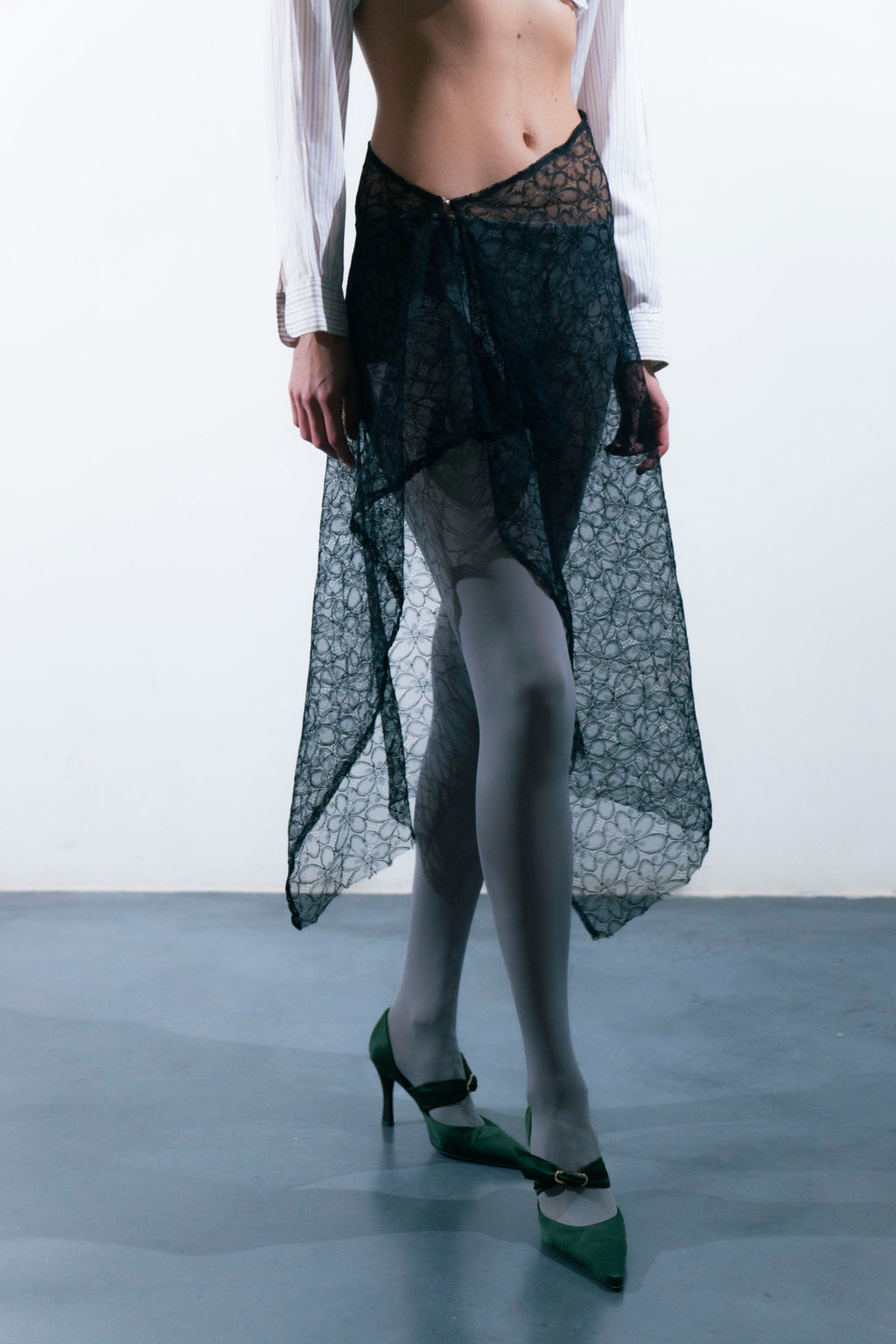 SAVANA BLACK LACE SKIRT