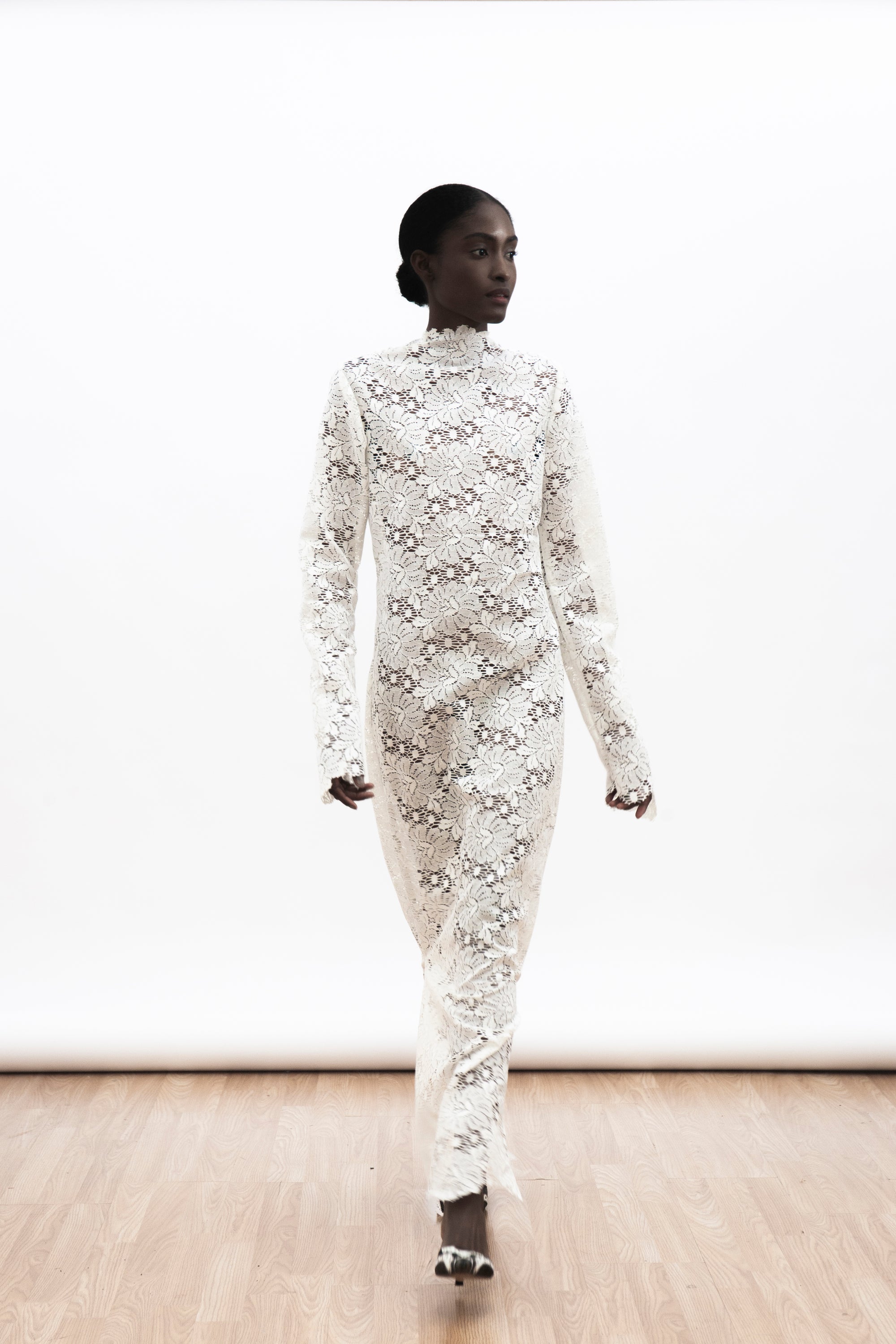 LUMIO LACE DRESS