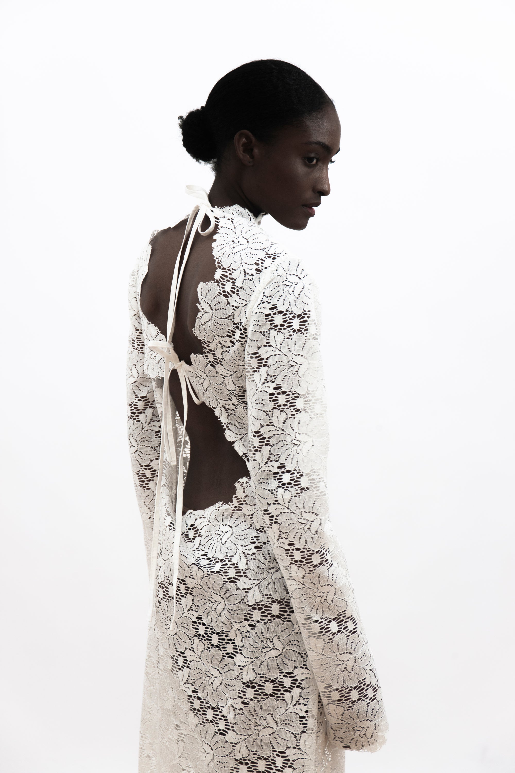 LUMIO LACE DRESS