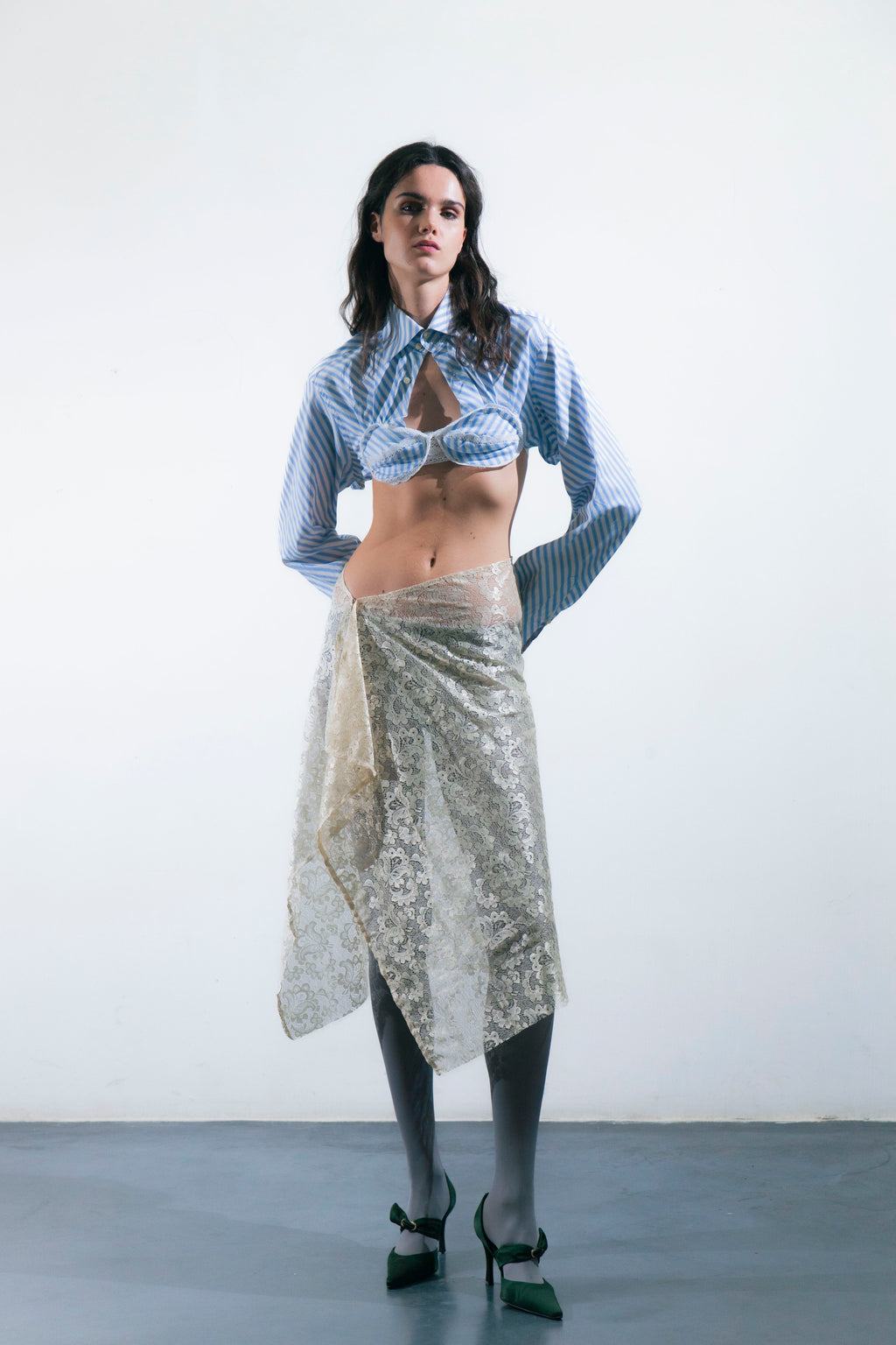SAVANA LACE SKIRT
