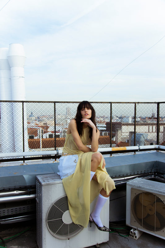 FLOWY YELLOW DRESS