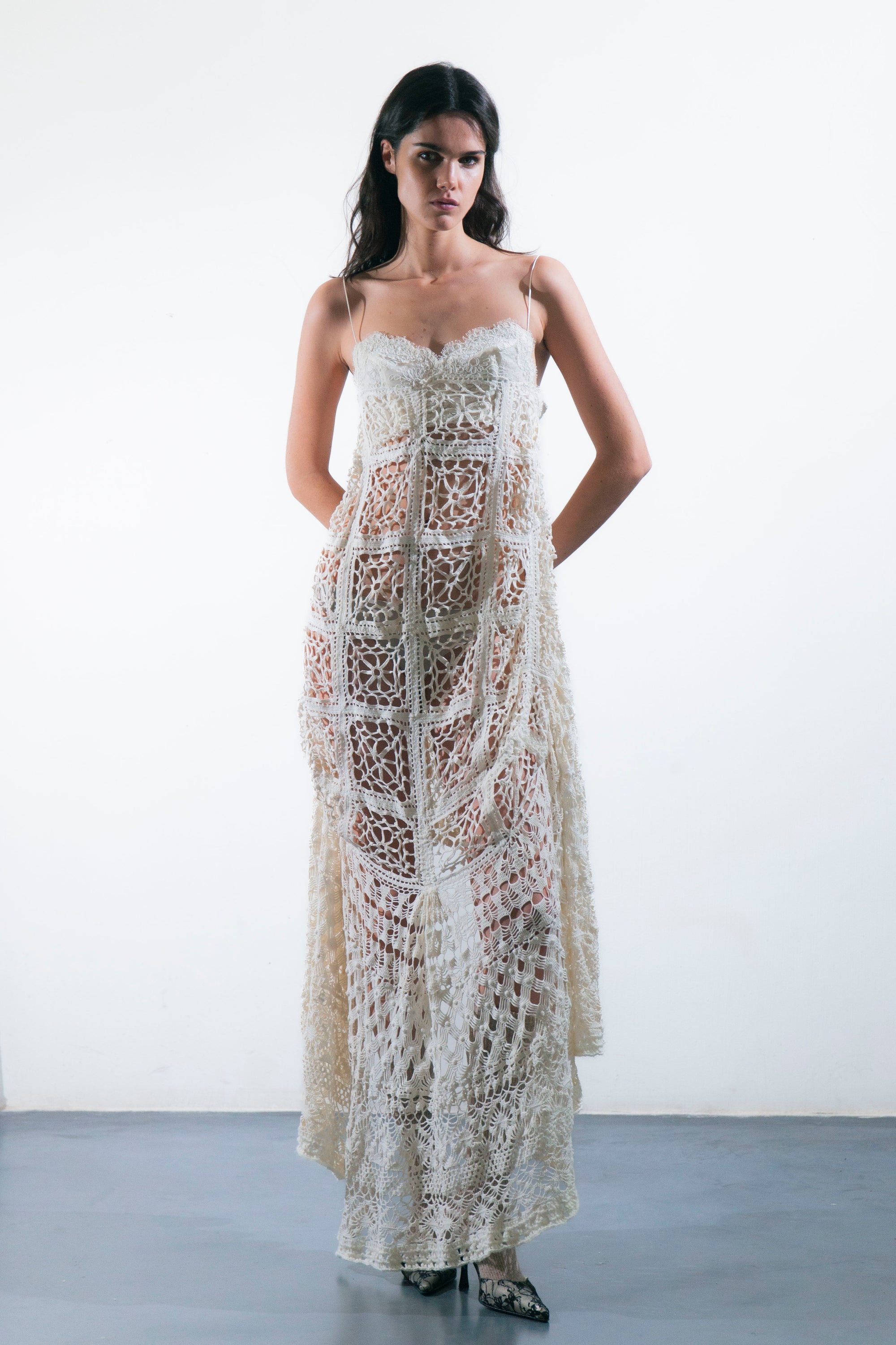 HANDKERCHIEF DRESS MAXI