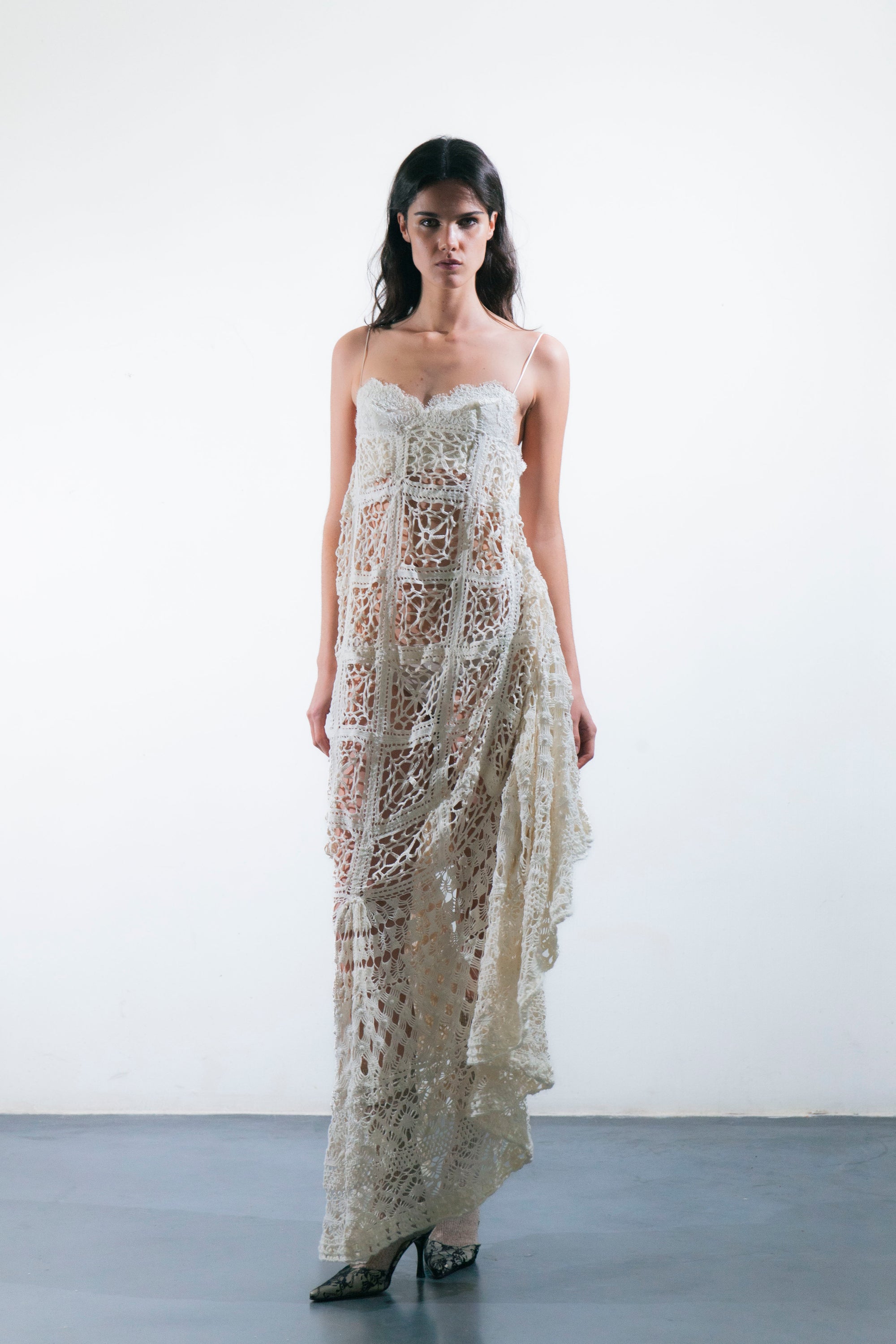 HANDKERCHIEF DRESS MAXI