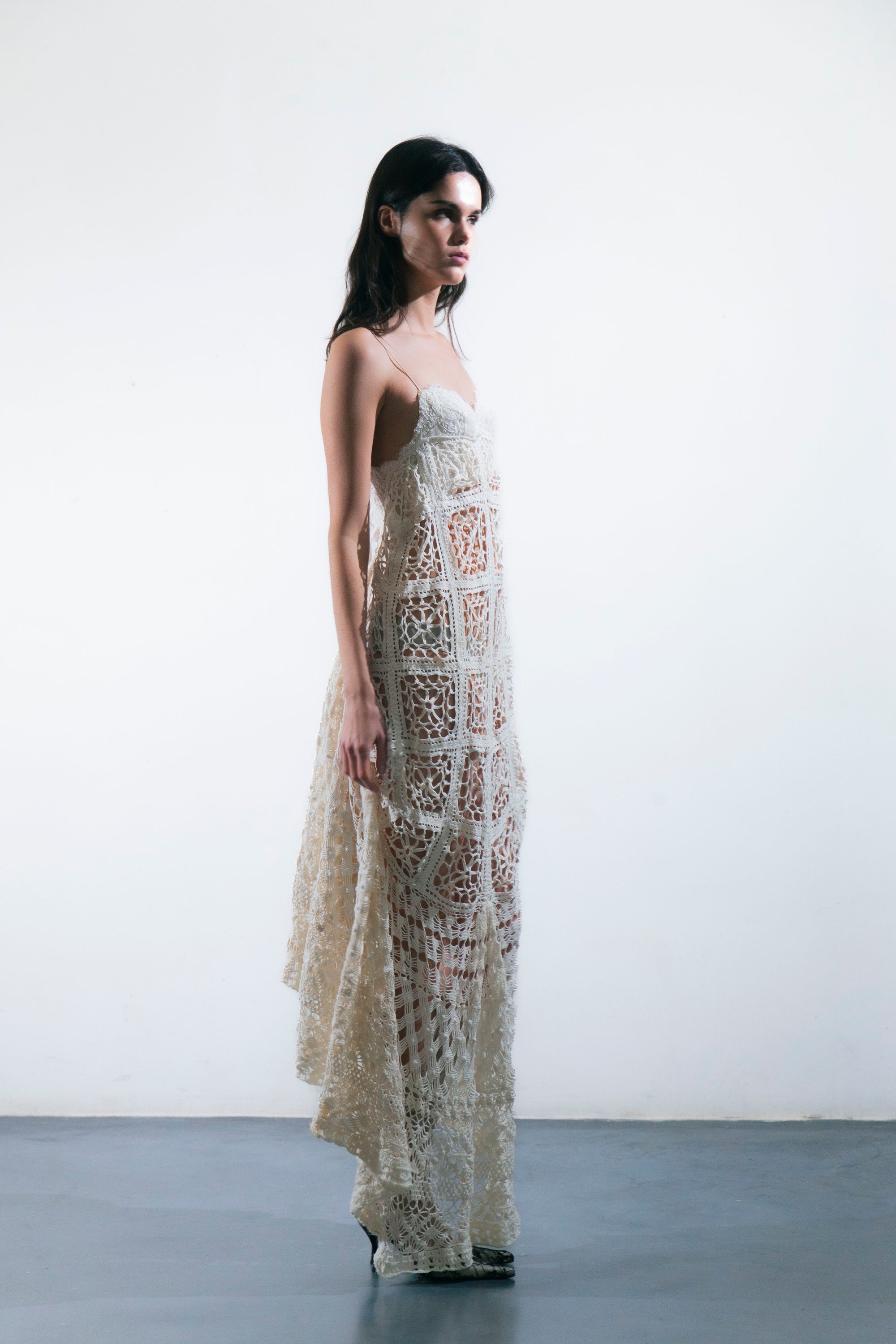 HANDKERCHIEF DRESS MAXI