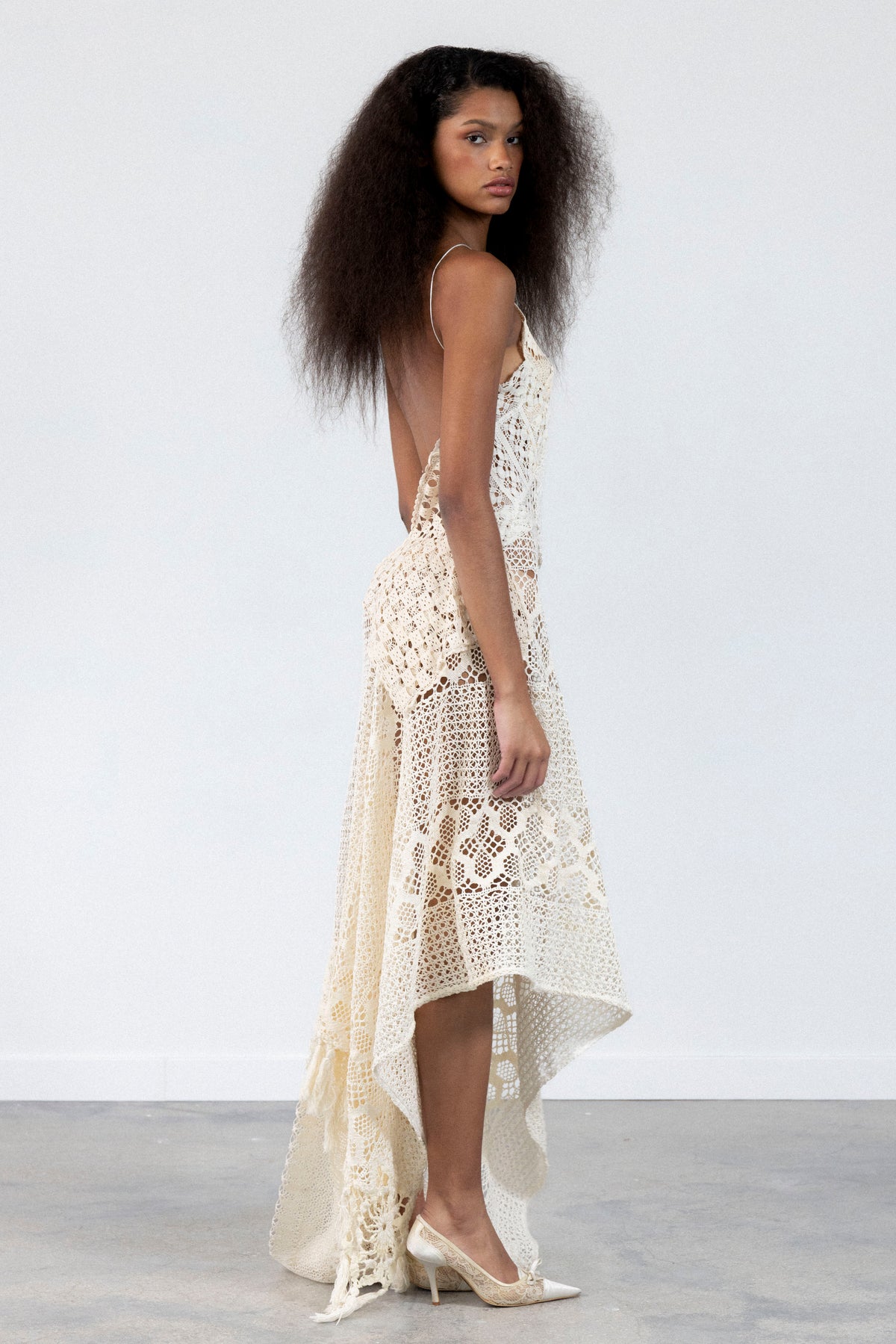 KNEES DRESS