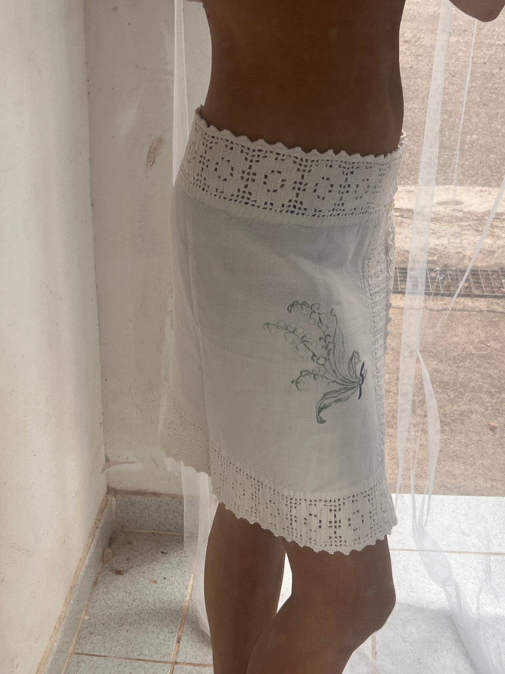 Peri skirt