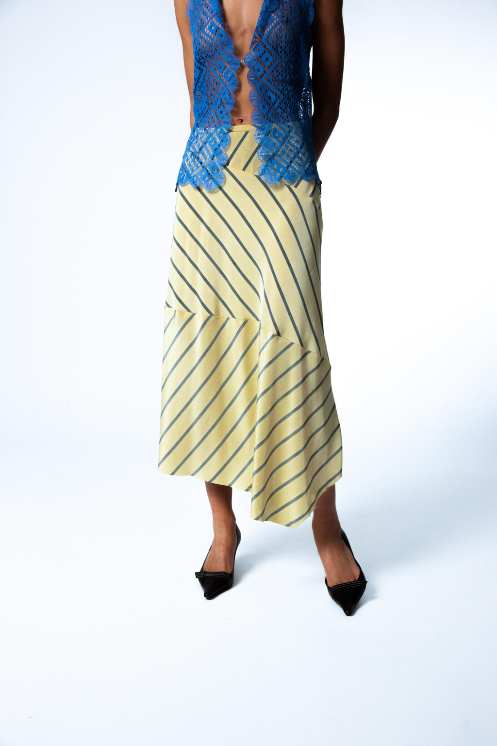 FLOWY ASYMETRIC SKIRT
