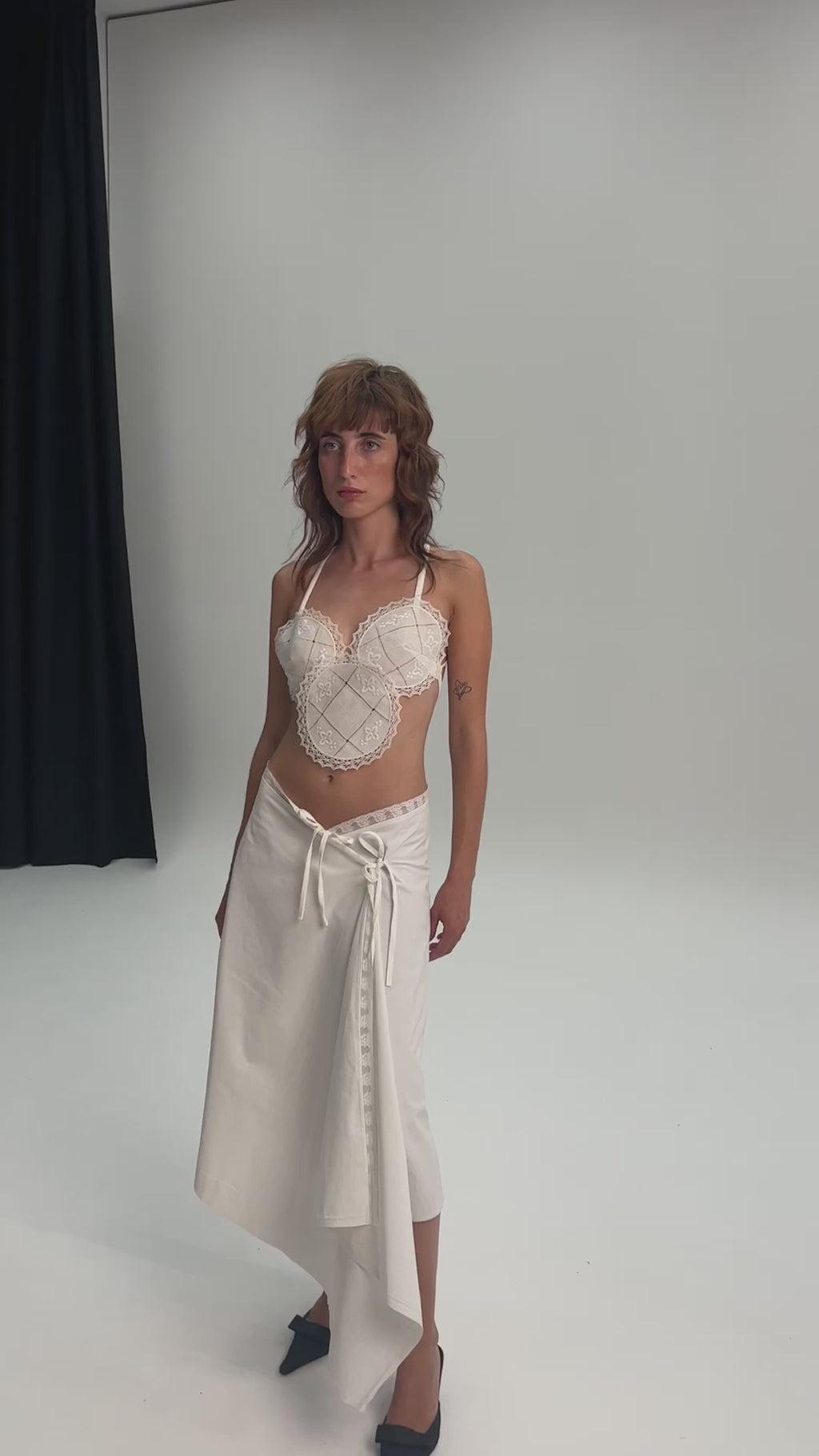HANDKERCHIEF TOP CIRCLE STRAP
