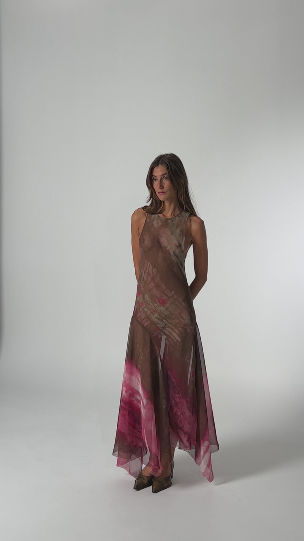 FLOWY DRESS